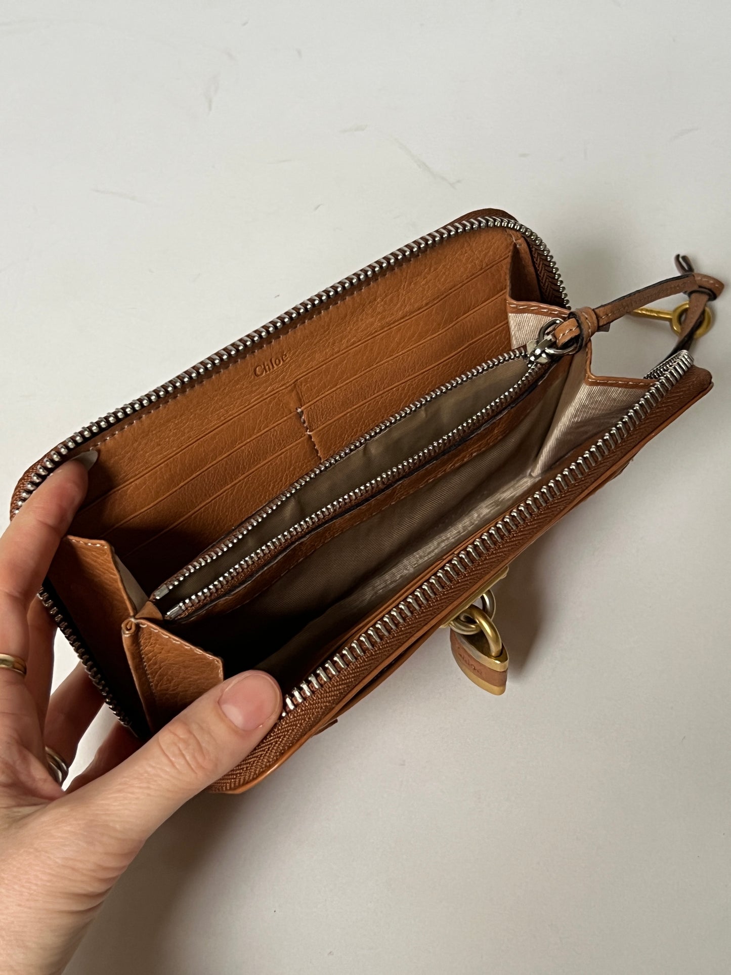 Chloé Paddington Leather Zip Wallet — Tan