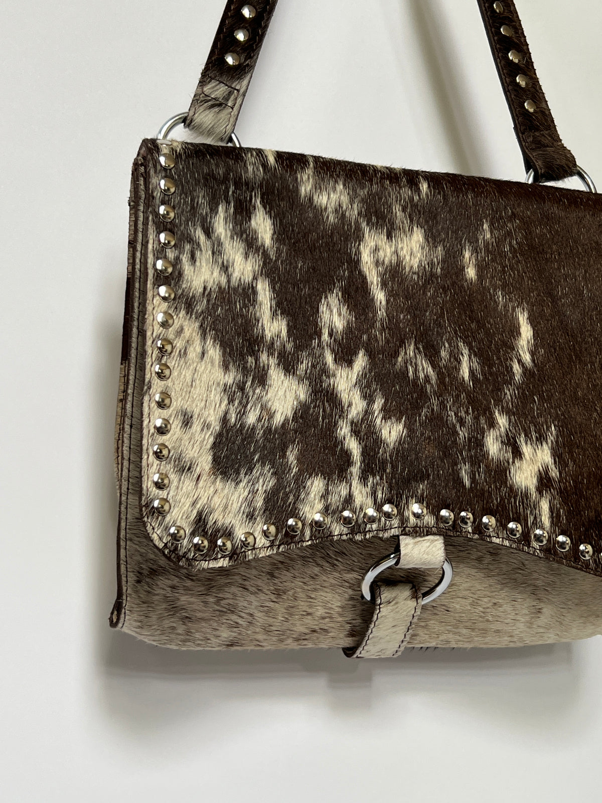 Cowhide 9/10
