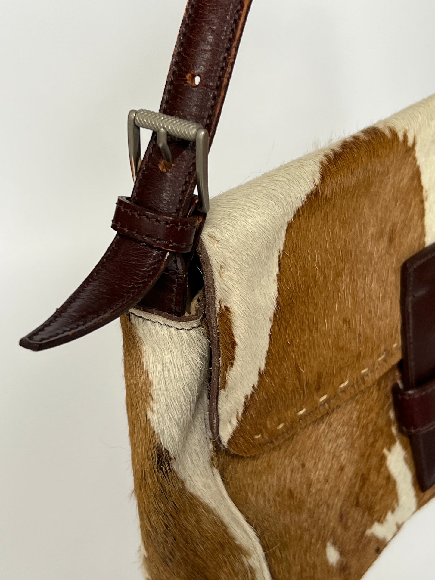 Y2K Cow Shoulder Bag
