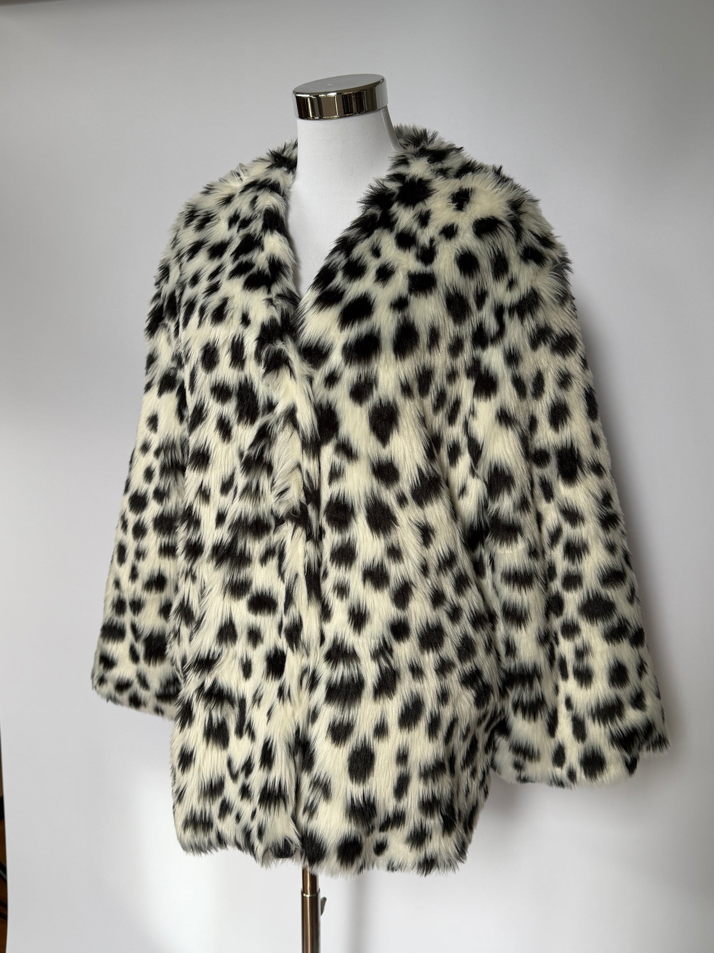 Faux Fur Coat 062 (L/XL)