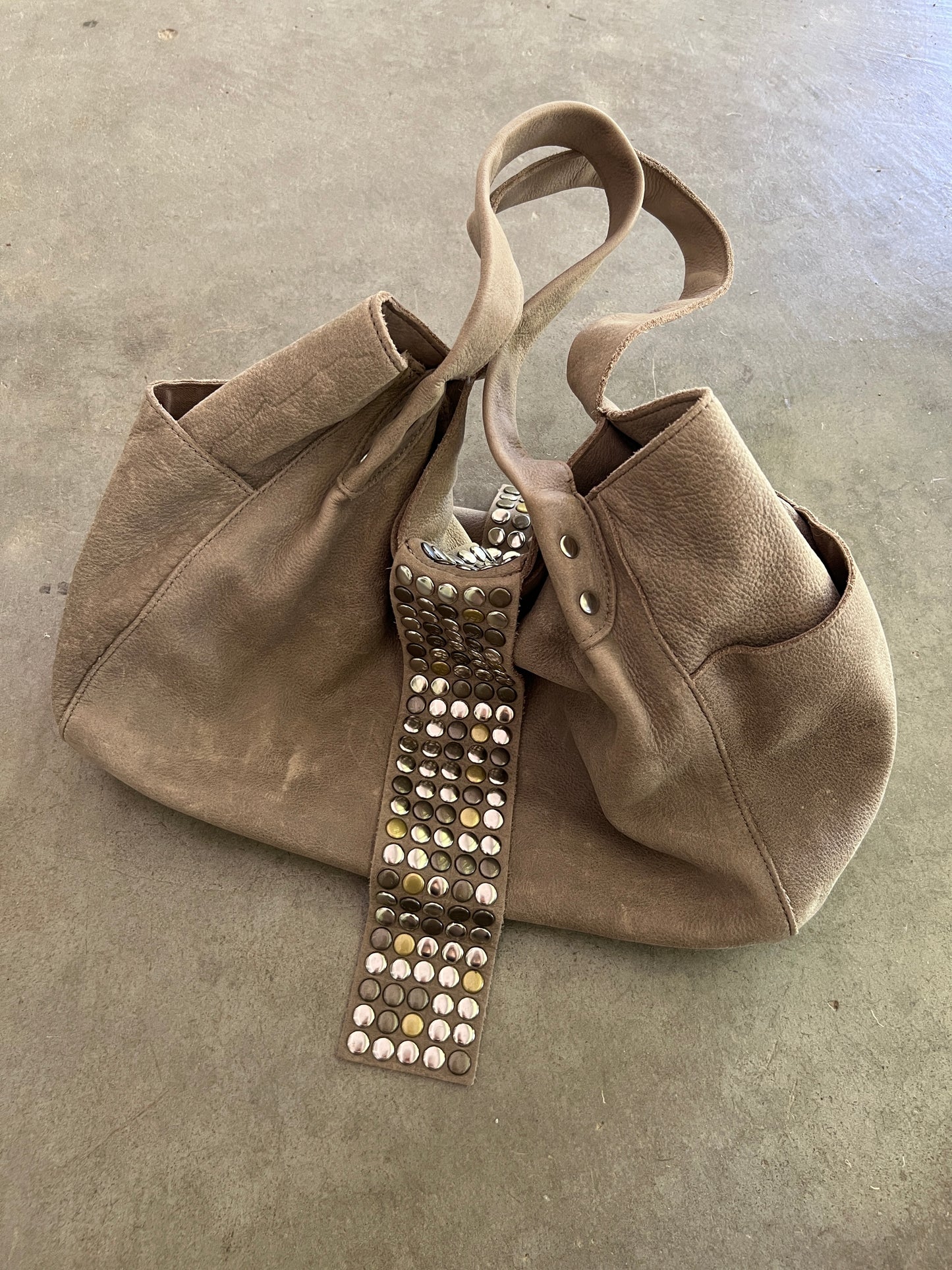 TRES Studded Leather Tote — Distressed Taupe