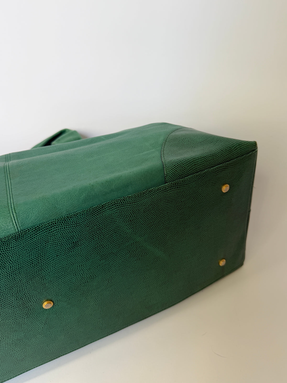 Ginza Kanematsu Green Leather Duffle Bag with Lizard-Embossed Trim