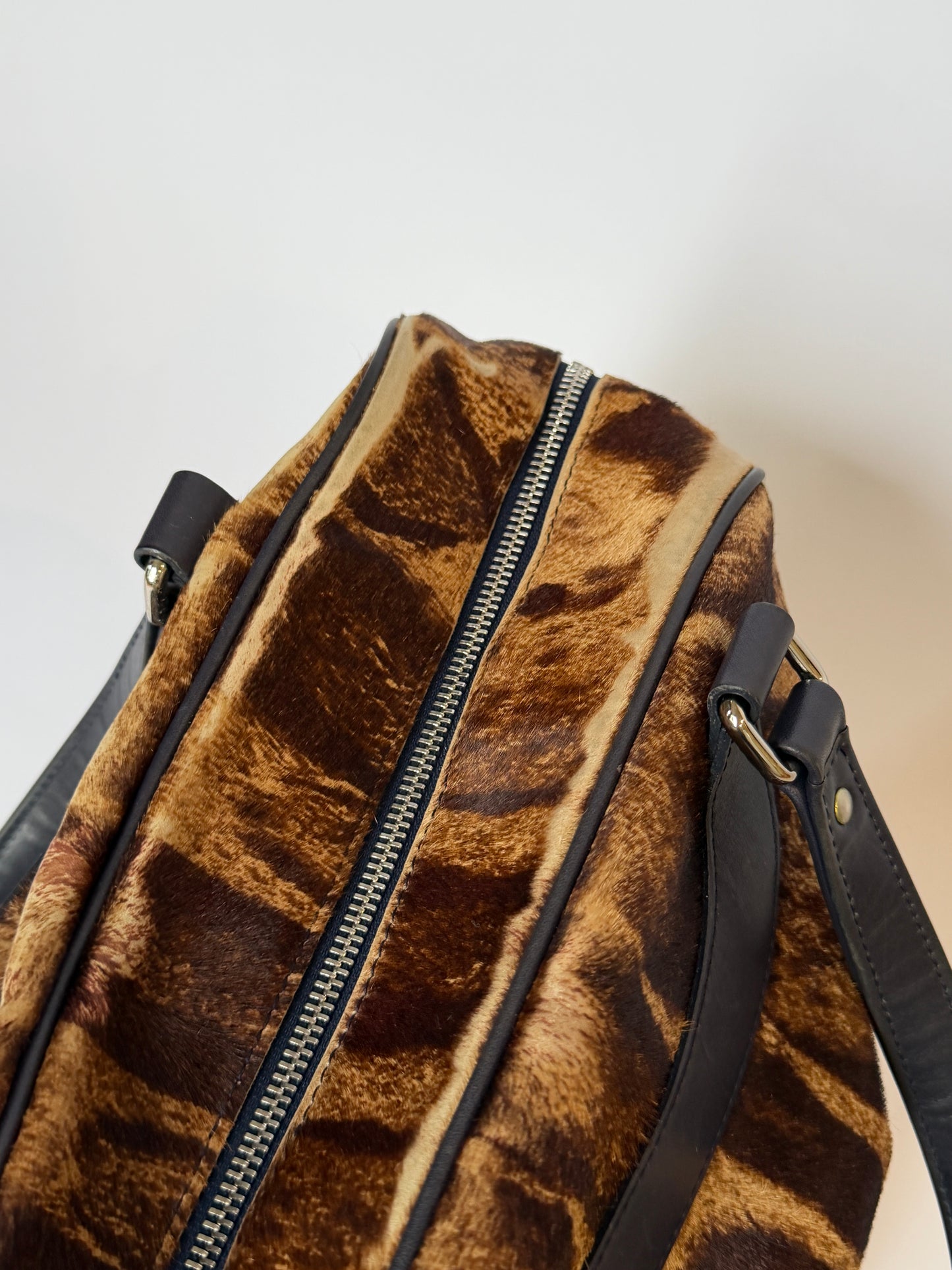 Vintage Jacques Le Corre giraffe print pony hair duffle bag — view 10
