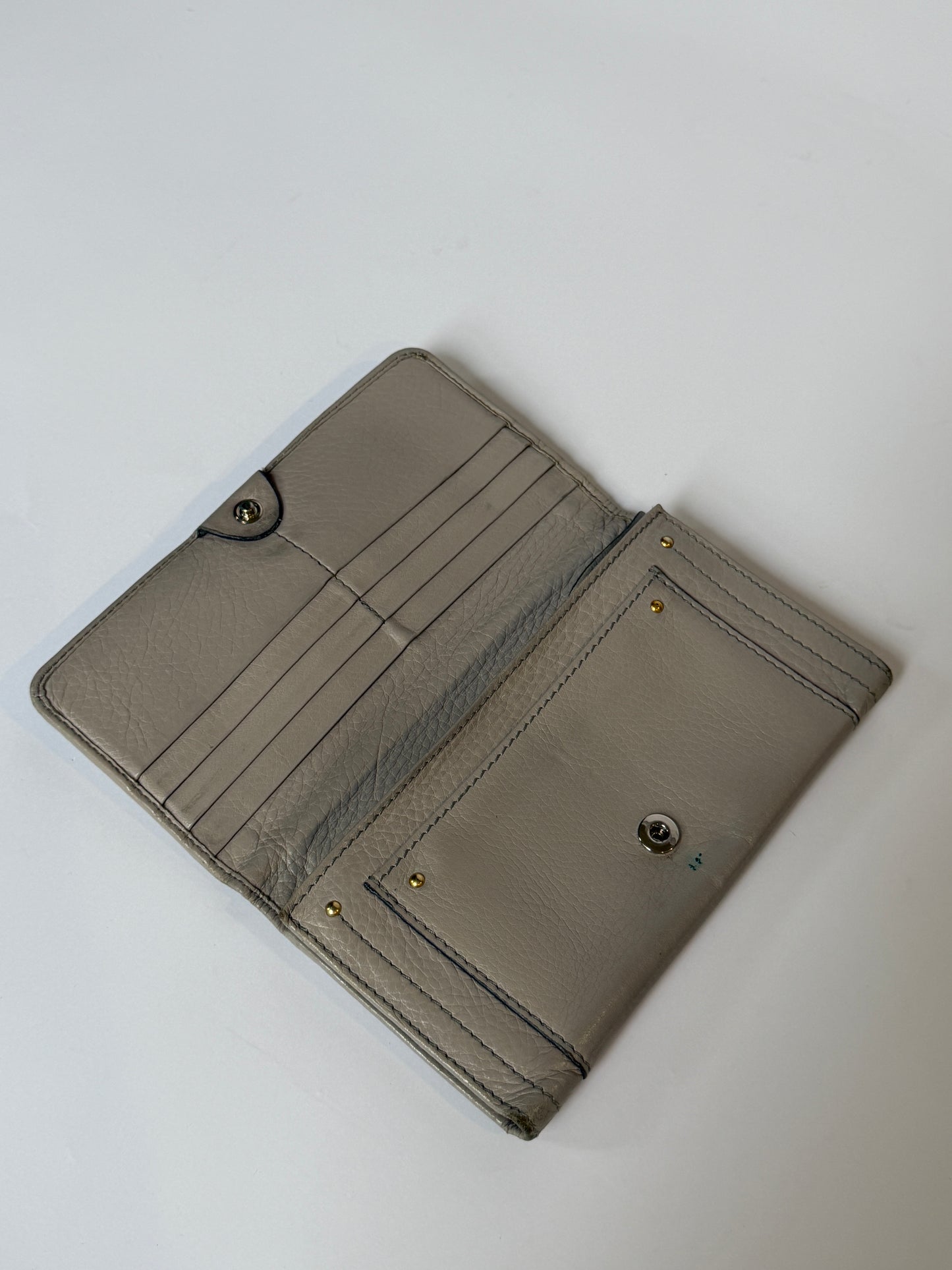 Vintage Chloé Paddington grey iridescent leather zip wallet with padlock detail — view 5