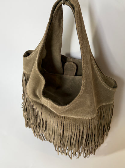 Vintage Guias grey suede fringe hobo bag made in Italy — view 9