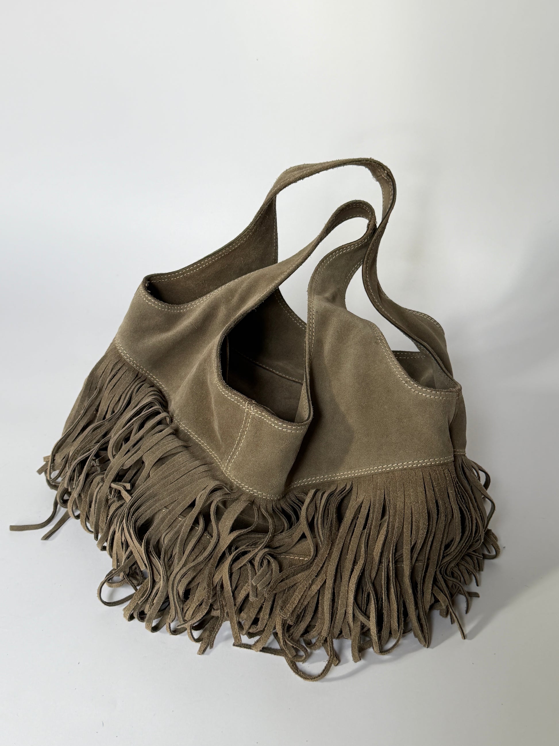 Vintage Guias grey suede fringe hobo bag made in Italy — view 2