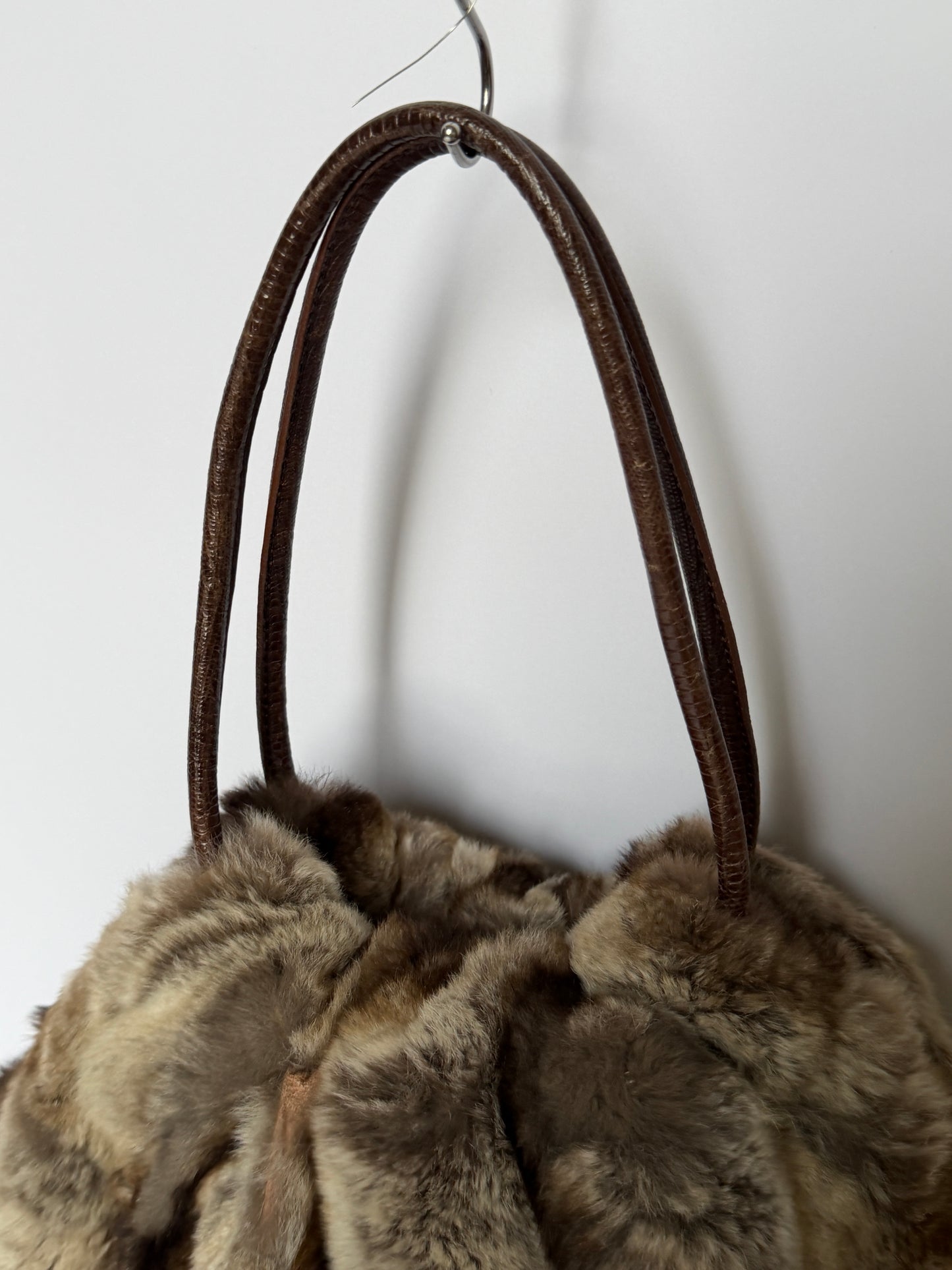 Vintage Roberta Gandolfi brown rabbit fur drawstring tote bag made in Italy — view 9