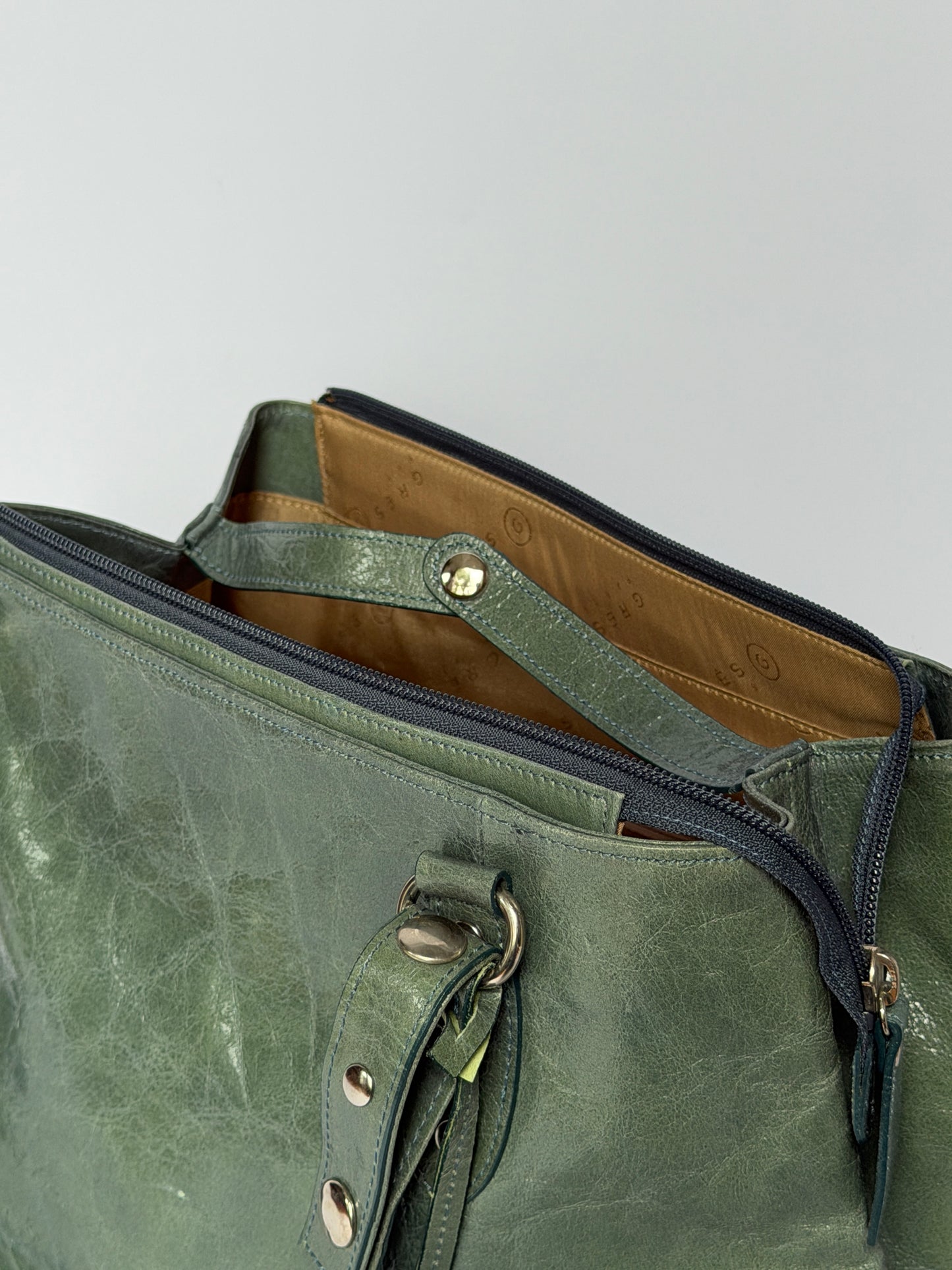 Crinkle Leather Handbag in Teal