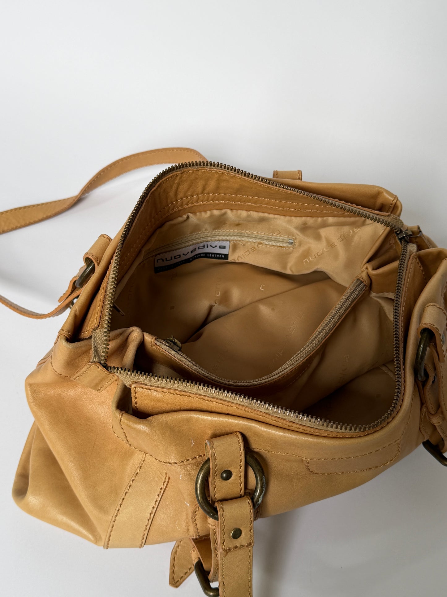 Vintage Italian Leather Shoulder Bag — Beige