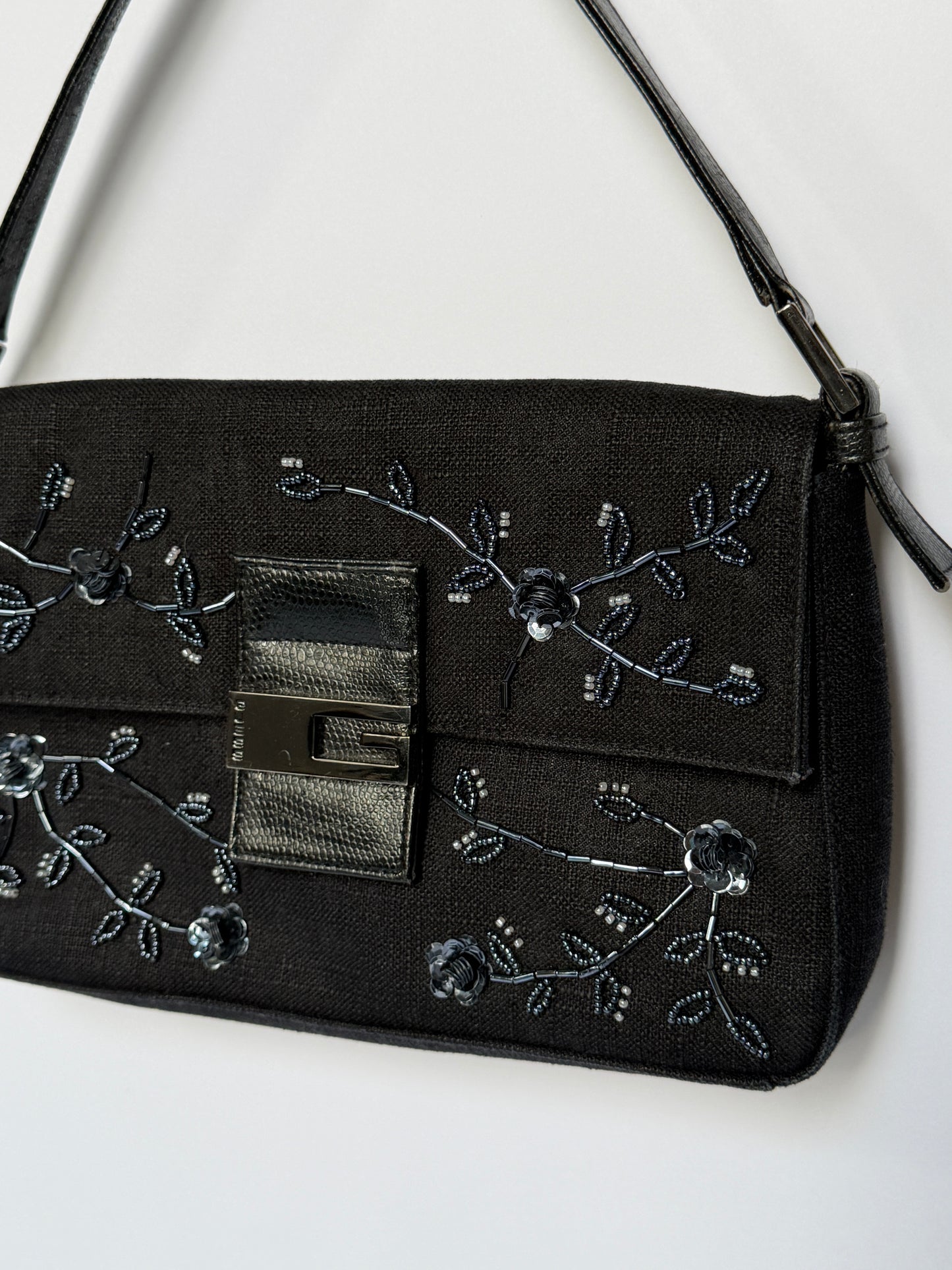 Guess Y2K Floral Bead Linen Shoulder Bag