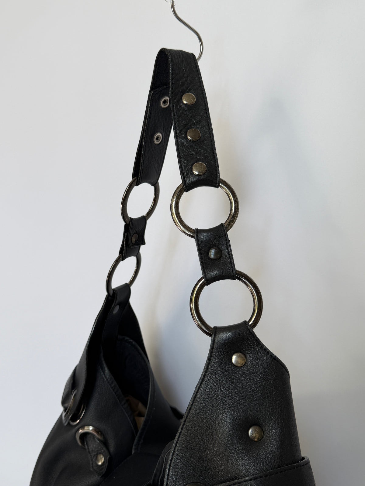 Black Leather Slouchy Hobo Bag with O Ring Strap