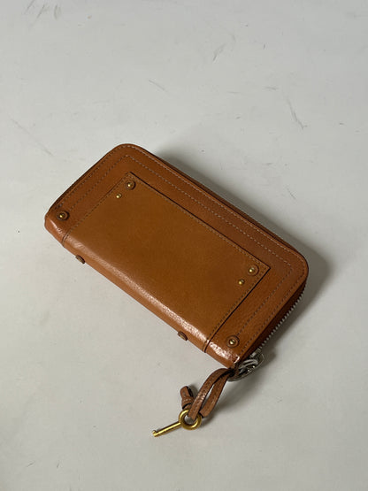 Chloé Paddington Leather Zip Wallet — Tan