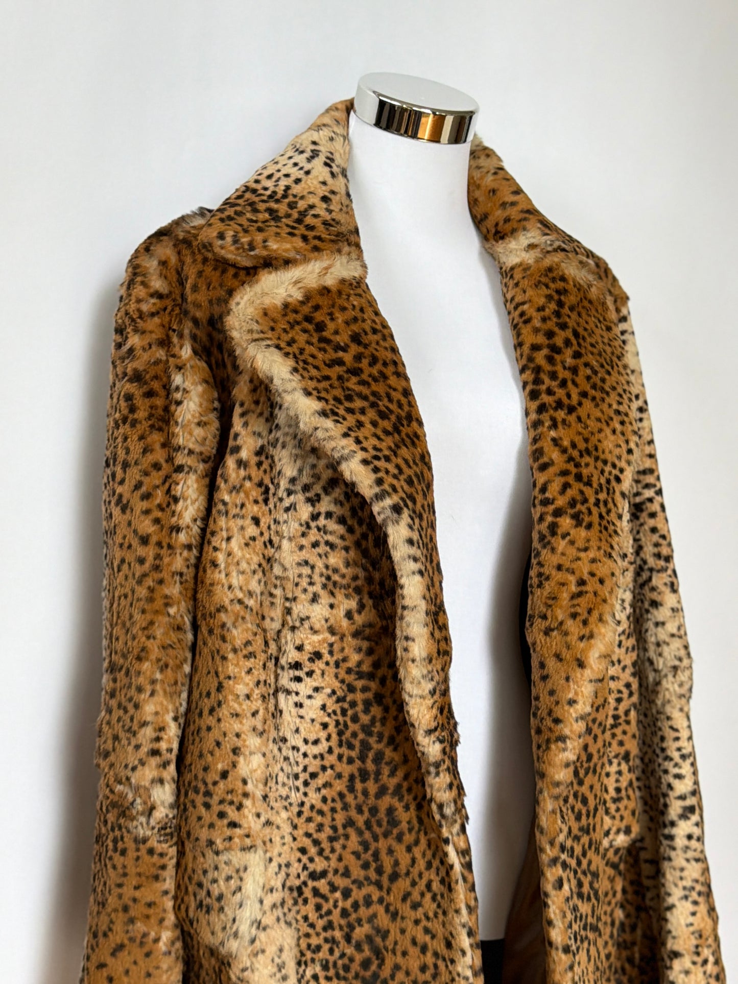Fur Coat 101 (L/XL)