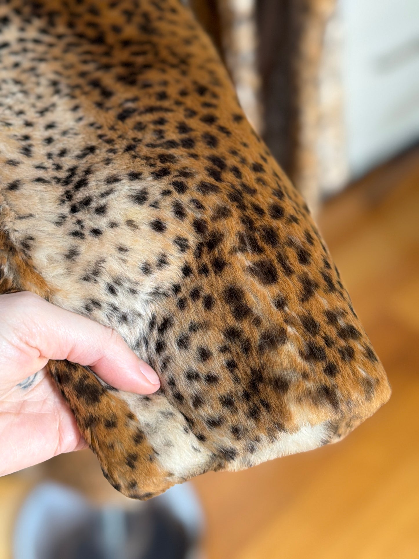 Fur Coat 101 (L/XL)