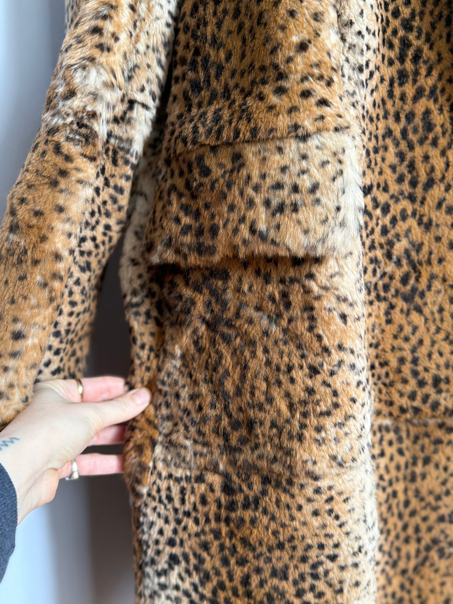 Fur Coat 101 (L/XL)