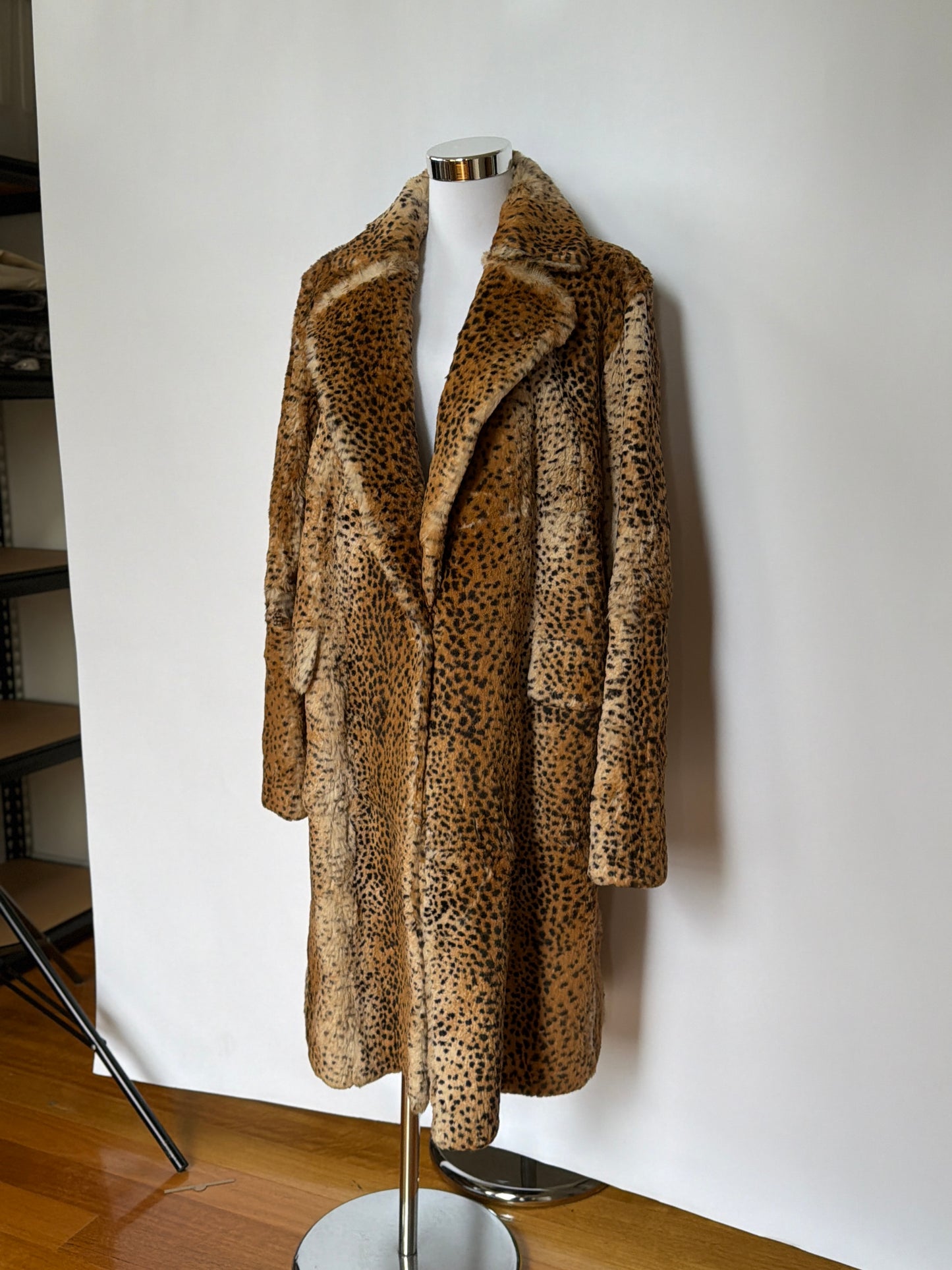 Fur Coat 101 (L/XL)