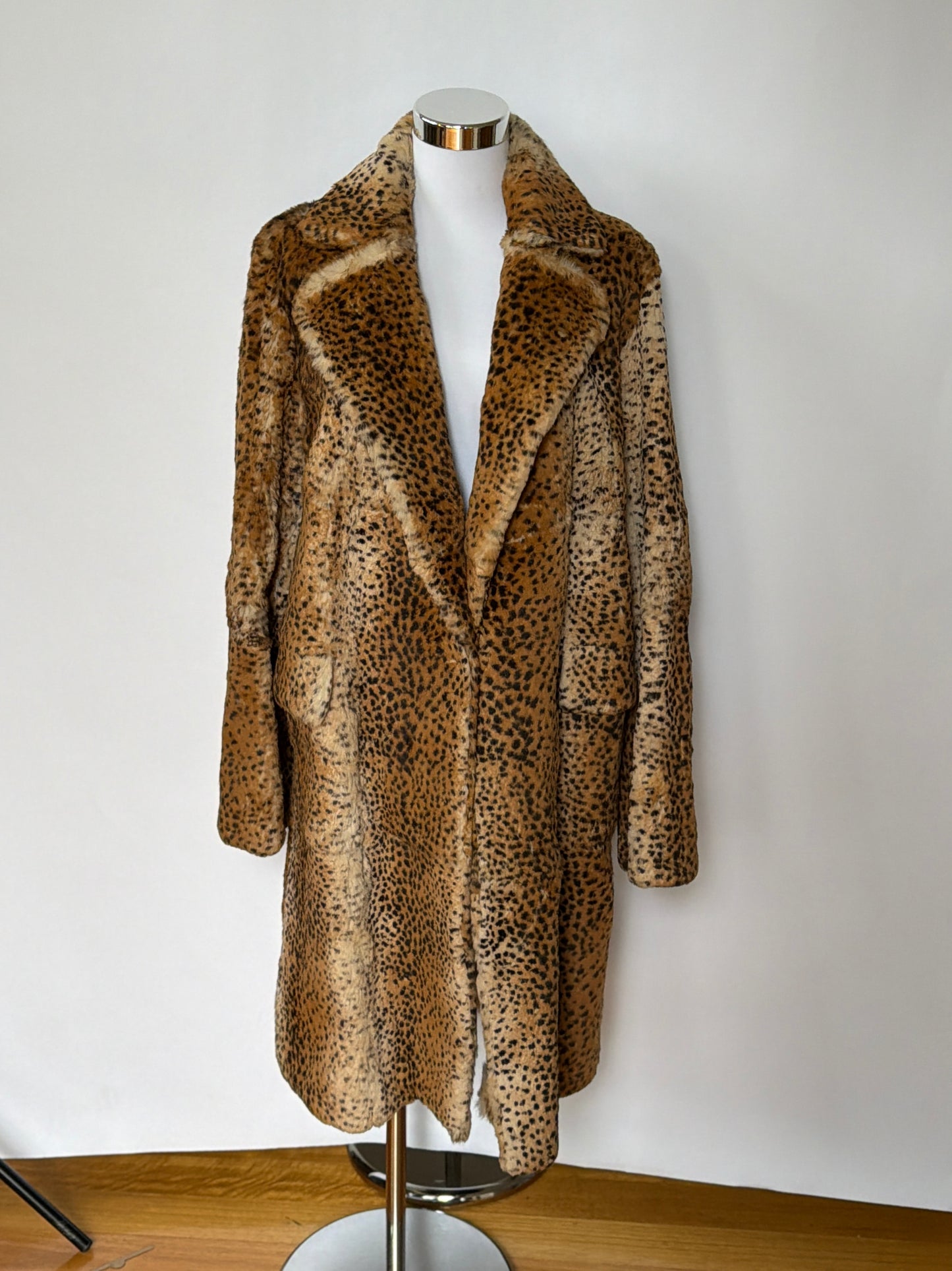 Fur Coat 101 (L/XL)