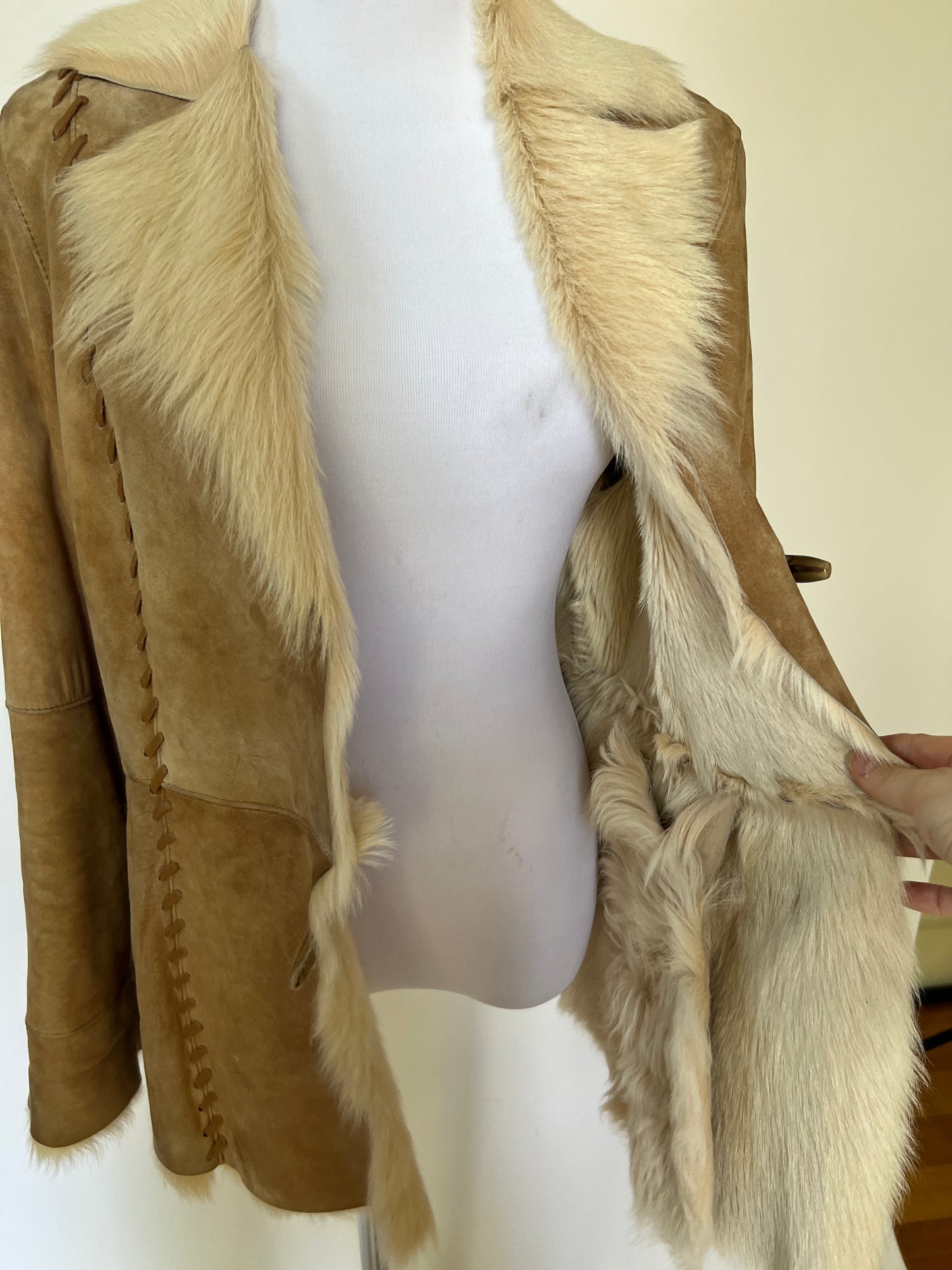Fur Coat 001 (Size L/XL)