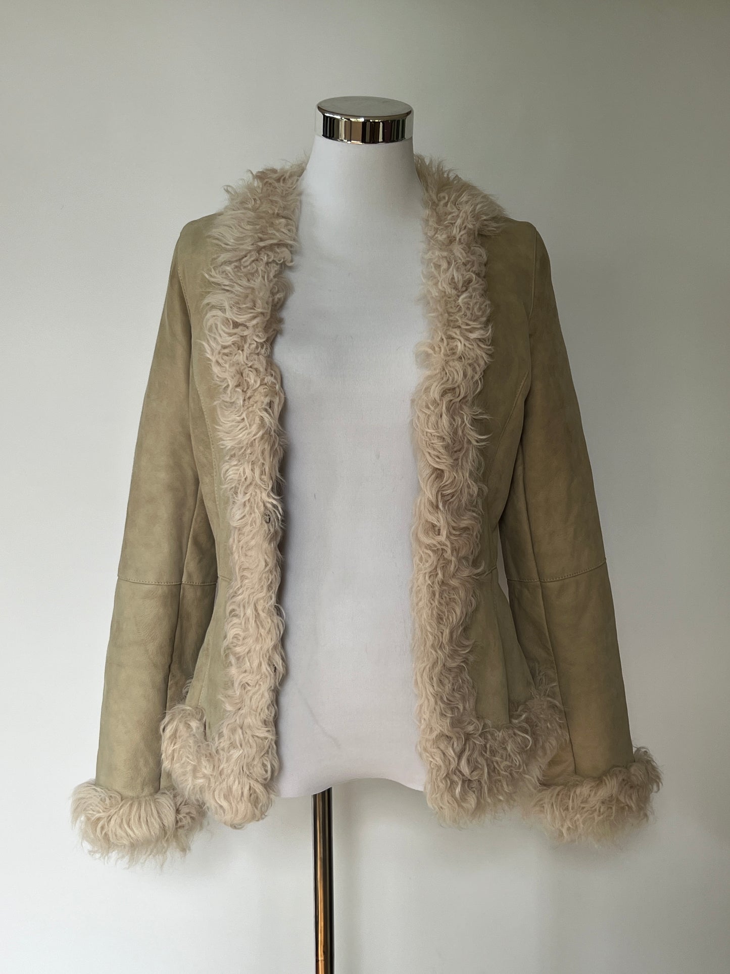 Fur Coat 011 (Size XS)