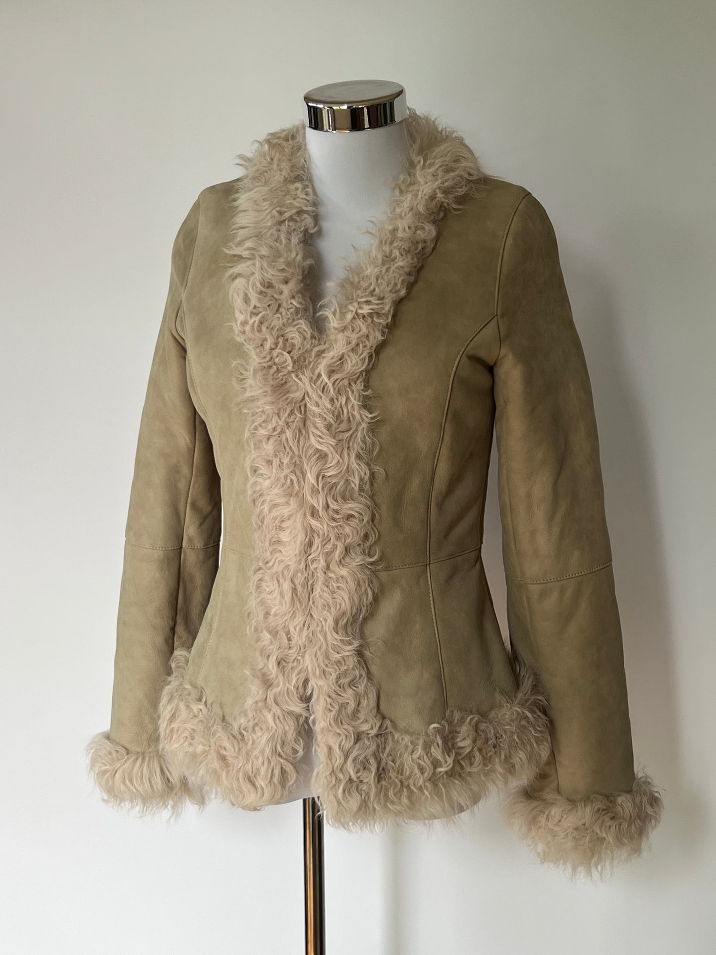 Fur Coat 011 (Size XS)