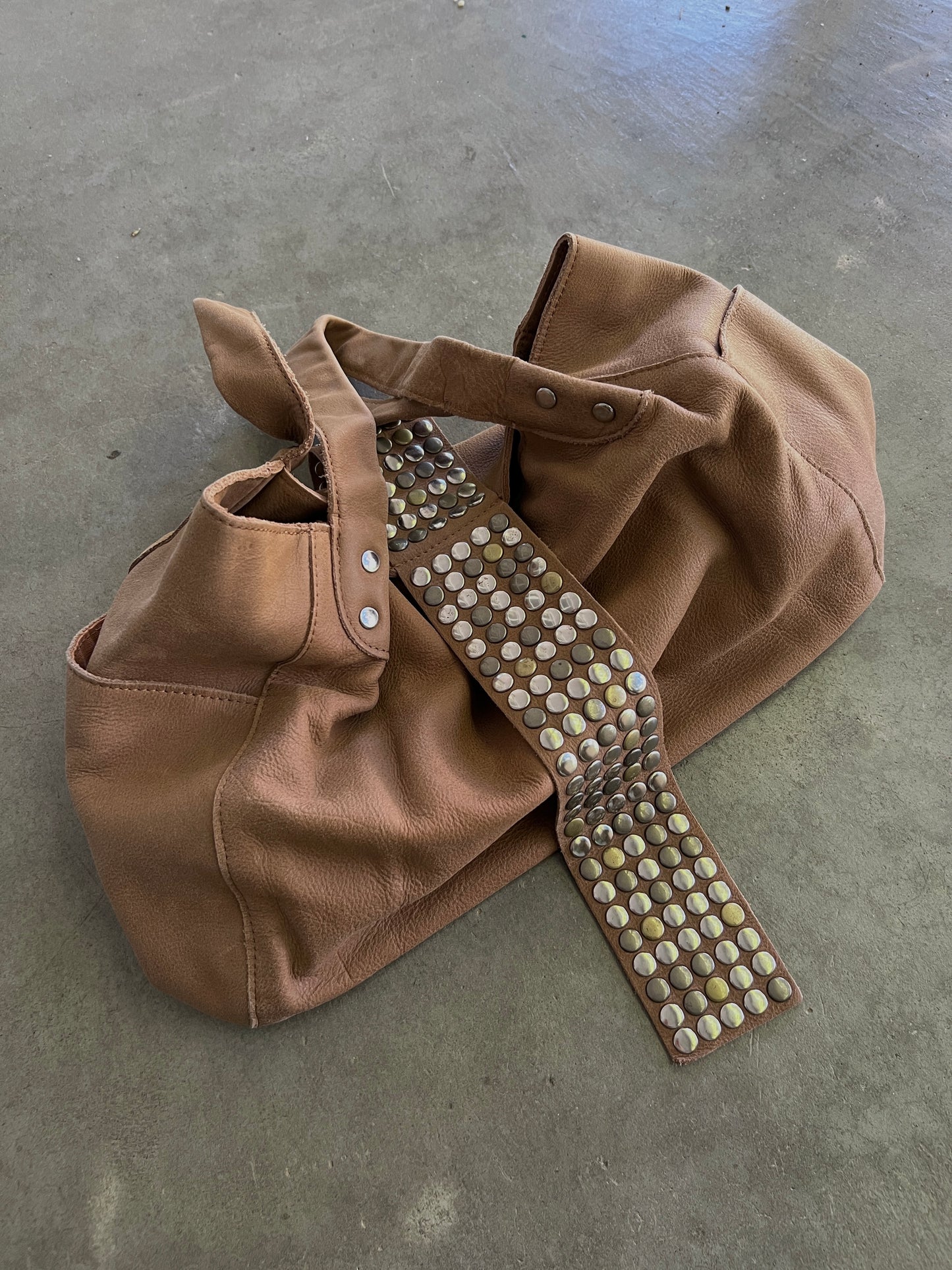 Tan Mix Metal Studded Bag ⎯ Large