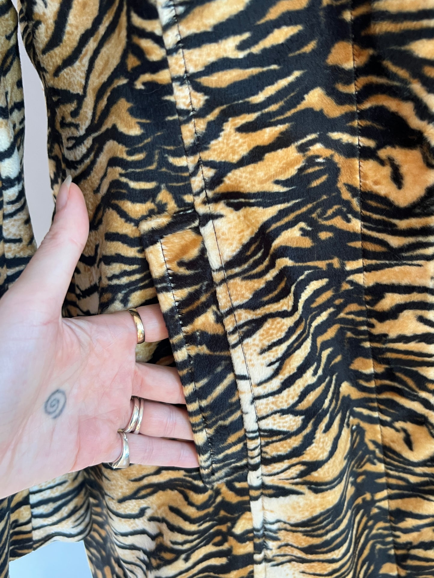 Faux Fur Coat 033 (S/M)