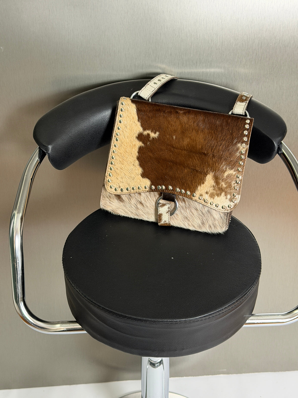 Cowhide 1/10