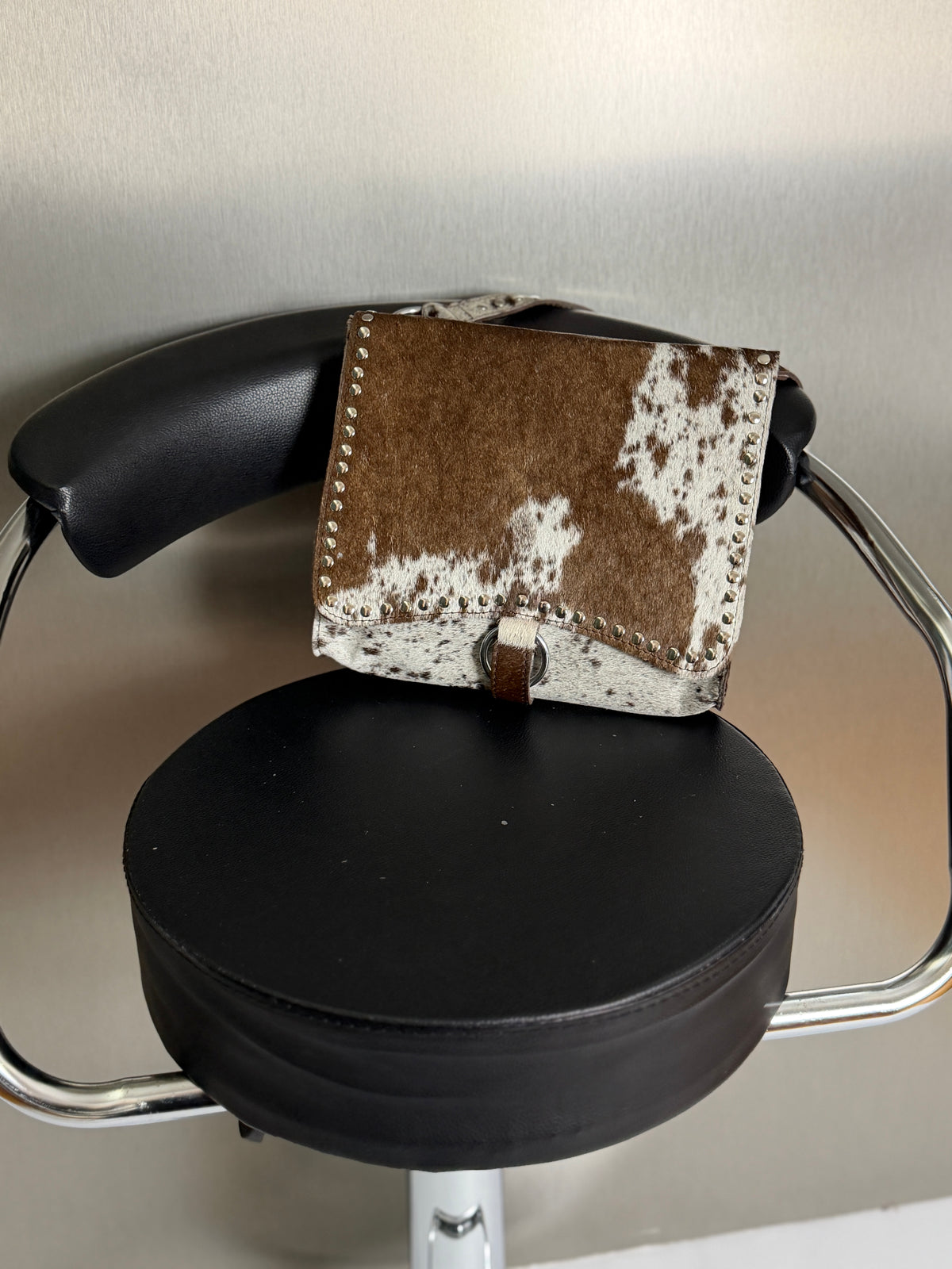 Cowhide 4/10
