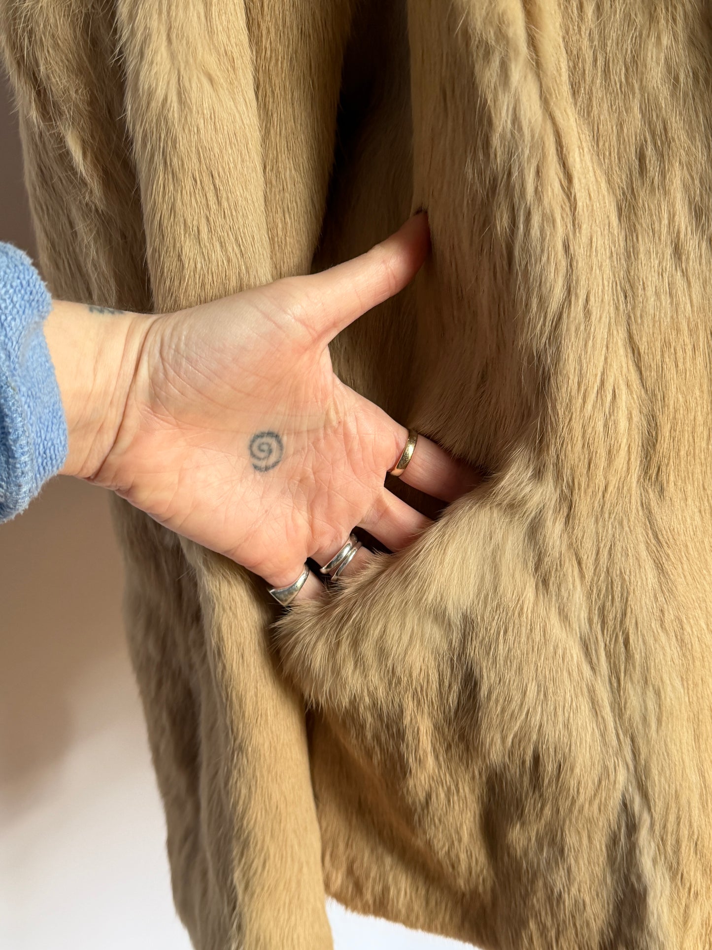 Fur Coat 048 (S/M)